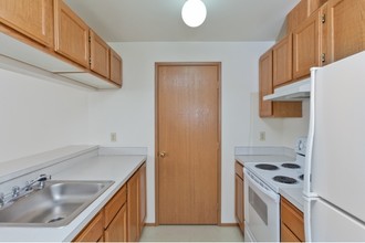 Northlink Apartments in Seattle, WA - Building Photo - Interior Photo