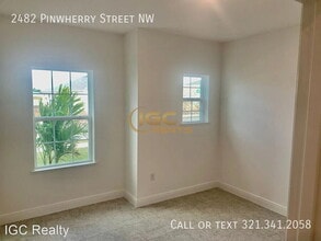 2482 Pinwherry St in Palm Bay, FL - Building Photo - Building Photo
