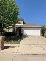 10905 Braemoor Dr in Haslet, TX - Building Photo