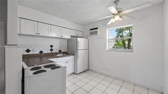 400 SE 31st St in Fort Lauderdale, FL - Building Photo