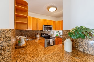600 76th St in Miami Beach, FL - Building Photo - Building Photo