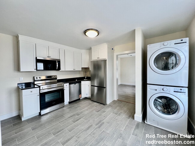 13 Dalby St, Unit 2