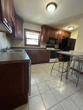 70 Unity Ave, Unit 70A in Belmont, MA - Foto de edificio - Building Photo