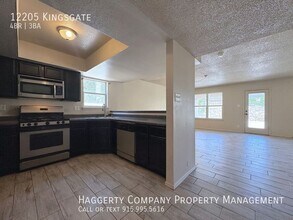 12205 Kingsgate Ct in El Paso, TX - Building Photo - Building Photo