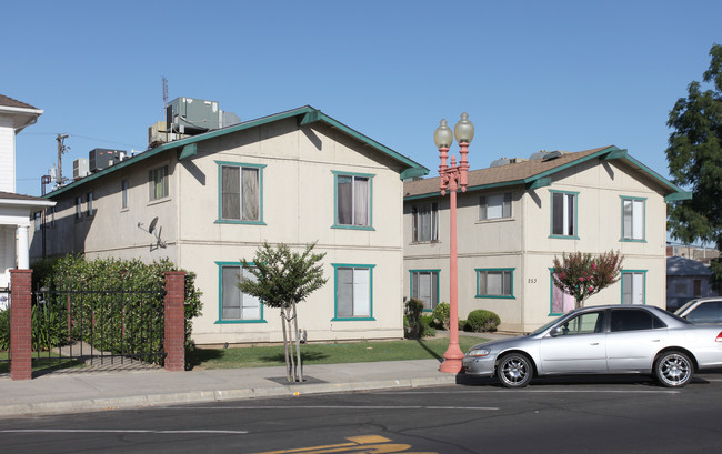 253 S K St in Dinuba, CA - Building Photo - Building Photo