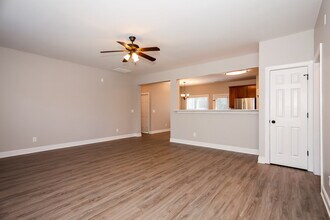 165 Spring Cir in Senoia, GA - Building Photo - Building Photo