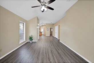 4308 Elliott Oaks Dr in Arlington, TX - Building Photo - Building Photo