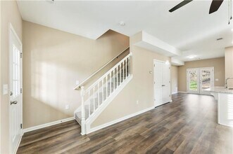 6260 Akins Way in Cumming, GA - Foto de edificio - Building Photo