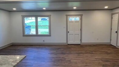 1795 Highland Ave NW in Cleveland, TN - Building Photo - Building Photo