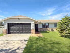 518 Providence Blvd in Deltona, FL - Building Photo