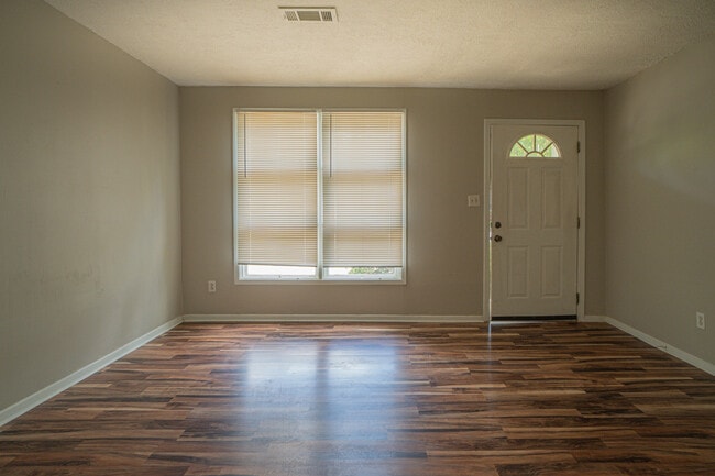 3709 Dundale Rd in Montgomery, AL - Building Photo - Building Photo