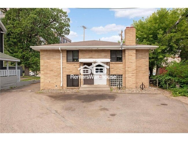 15 Malcolm Ave SE in Minneapolis, MN - Building Photo - Building Photo
