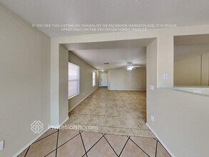 6045 W Southgate Ave in Phoenix, AZ - Foto de edificio - Building Photo