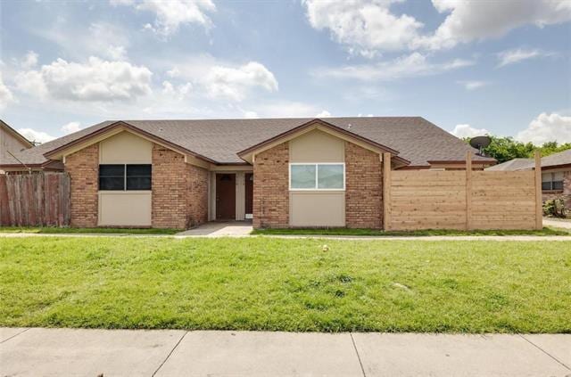 property at 716 E Pecan St