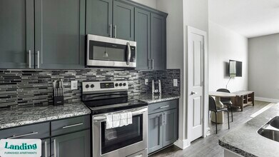 18101 Point Lookout Dr in Houston, TX - Building Photo - Building Photo