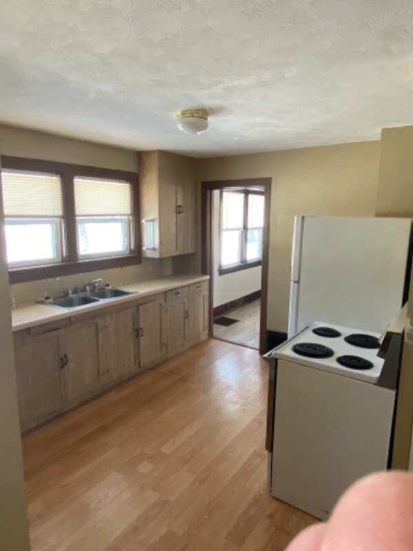 910-919 9th Ave in Granite Falls, MN - Foto de edificio - Building Photo