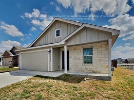 3238 Kornberg Dr in Converse, TX - Building Photo