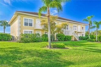 1936 Beach Pkwy in Cape Coral, FL - Foto de edificio - Building Photo