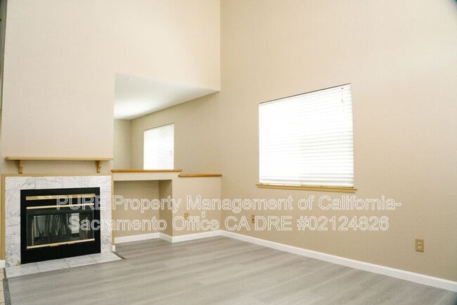 7764 Earlston Ct in Antelope, CA - Foto de edificio - Building Photo