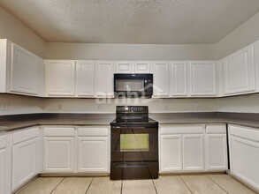 2613 Fox Creek Dr in Jacksonville, FL - Building Photo - Building Photo
