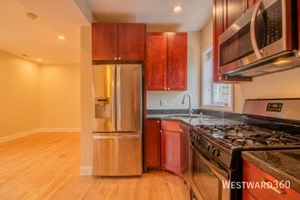 4334 N Sacramento Ave in Chicago, IL - Building Photo - Building Photo
