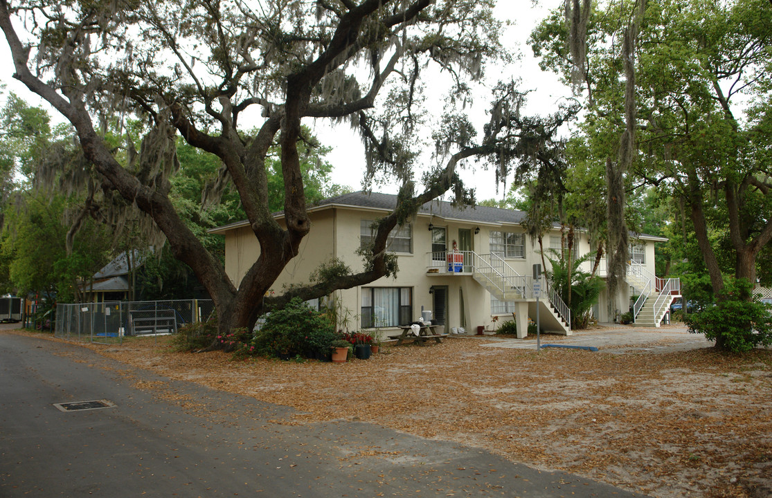 155 2nd Ave S in Safety Harbor, FL - Foto de edificio