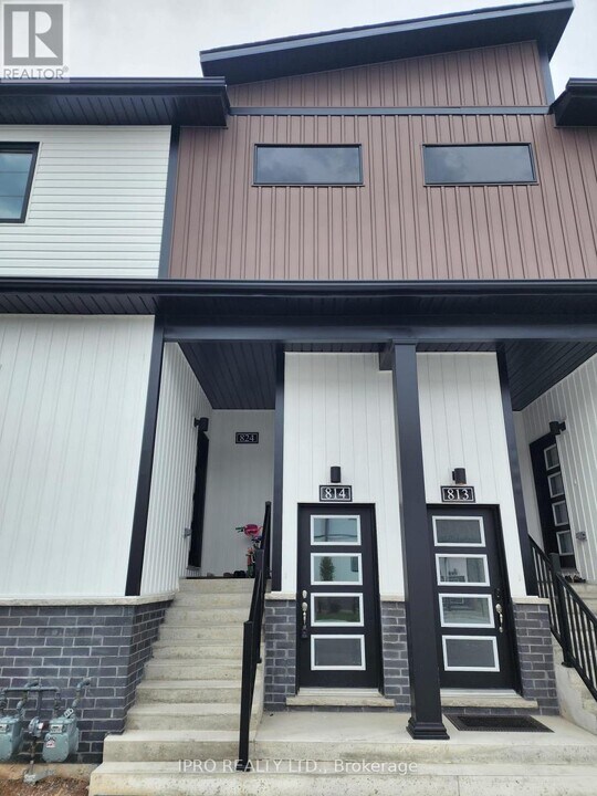 4263-4263 Fourth Ave in Niagara Falls, ON - Building Photo