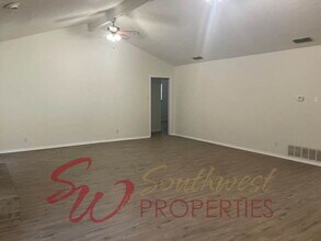 2410 W Holly St in Stephenville, TX - Building Photo - Building Photo