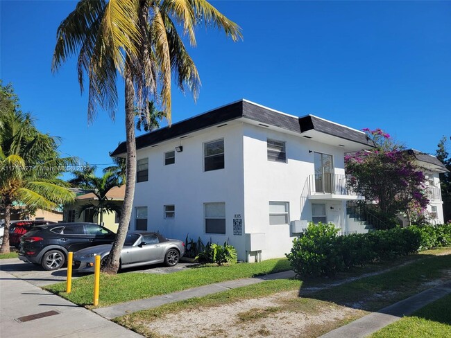 8315 NE Miami Ct in Miami, FL - Building Photo - Building Photo