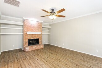 1804 Sandalwood Ln in Grapevine, TX - Building Photo - Building Photo