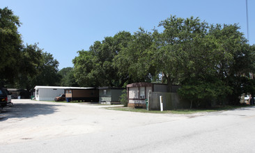 732 Old Amelia Ave in Fernandina Beach, FL - Building Photo - Building Photo