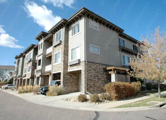 9359 Las Ramblas Ct-Unit -L in Parker, CO - Building Photo