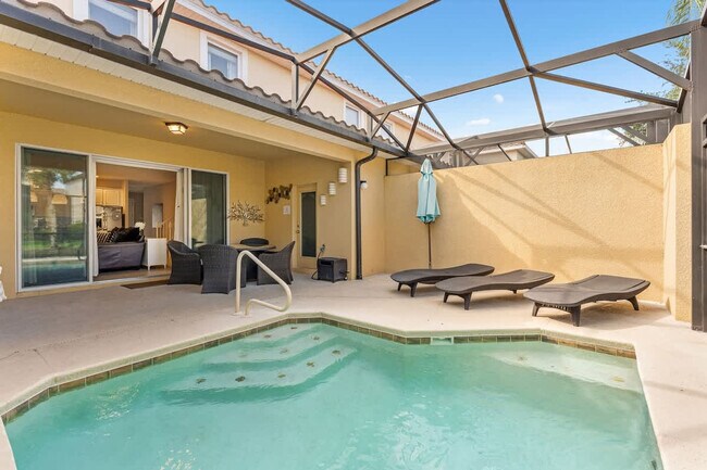 4799 Terrasonesta Dr in Davenport, FL - Foto de edificio - Building Photo