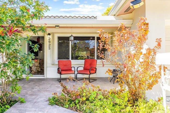 property at 2925 Coral Shores Dr