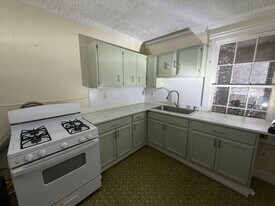 46 Ida St, Unit 2 in Troy, NY - Building Photo