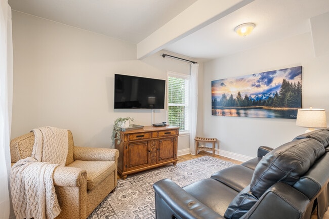 560 H St in Idaho Falls, ID - Building Photo - Building Photo