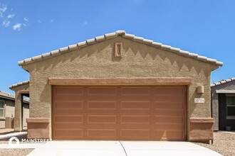 10704 W Dickerson Dr in Marana, AZ - Building Photo - Building Photo