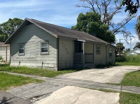 1125 13th Ave S in St. Petersburg, FL - Building Photo