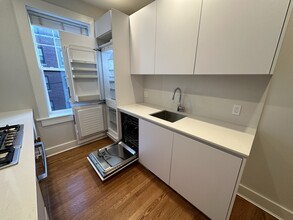 15 Forest St, Unit 4 in Cambridge, MA - Building Photo - Building Photo