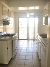 Casa Victoria Apartments in Costa Mesa, CA - Building Photo - Building Photo