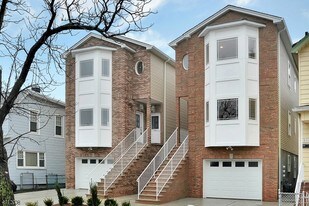 410 Davis Ave in Harrison, NJ - Building Photo