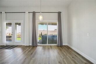 2504 Youngdale Dr in Las Vegas, NV - Building Photo - Building Photo