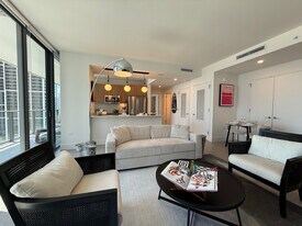 1127 NW 1st Pl, Unit A1 in Miami, FL - Building Photo