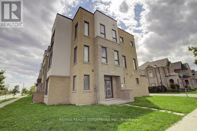 178 Wheat Boom Dr. in Oakville, ON - Building Photo - Building Photo