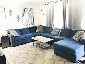 4282 Olney St in San Diego, CA - Building Photo - Building Photo