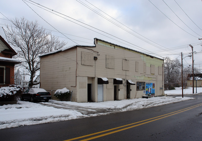 1024 W 3rd Ave in Flint, MI - Building Photo - Building Photo