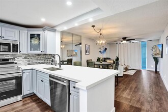 1001 NE 14th Ave in Hallandale Beach, FL - Building Photo - Building Photo