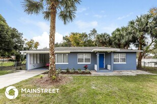 19 Volusia Dr in Debary, FL - Building Photo