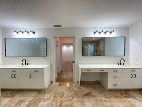 8501 SW 178th St in Palmetto Bay, FL - Building Photo - Building Photo