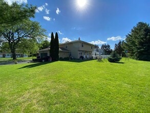 746 Penbrook Way in Hartland, WI - Building Photo - Building Photo